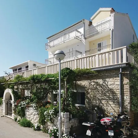 Two-bedroom In Hvar