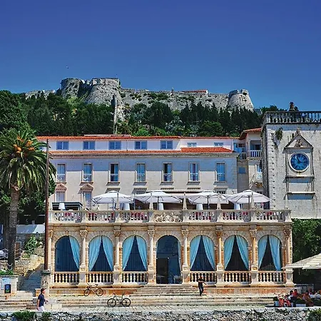 Two-bedroom In Hvar Hvar Town